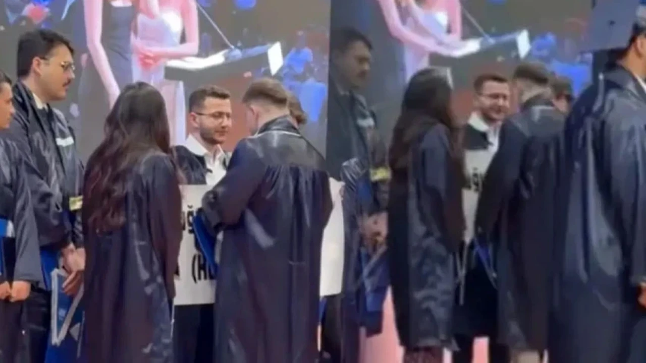 YÖK duyurdu: Yeditepe Üniversitesi'ne 'pankart' soruşturması