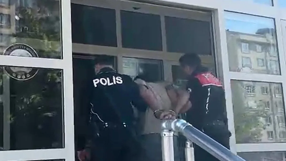 Kırmızı bültenle aranıyordu: Sahte kimlikle Kütahya'da yakalandı!