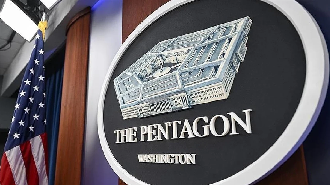 Pentagon'da kimyasal madde alarmı! Birçok kat tahliye edildi