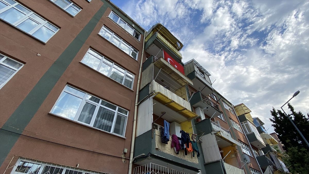 Samsun'da 5. kattan düşen 1,5 yaşındaki çocuk hayatını kaybetti