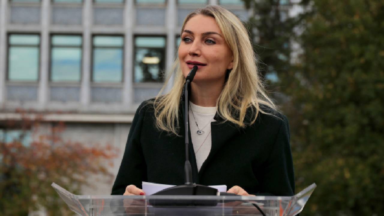 Dilek İmamoğlu: Aylardır Silivri’de tutulan bir insanın salonda bulunmasından bu kadar mı çekiniyorsunuz?