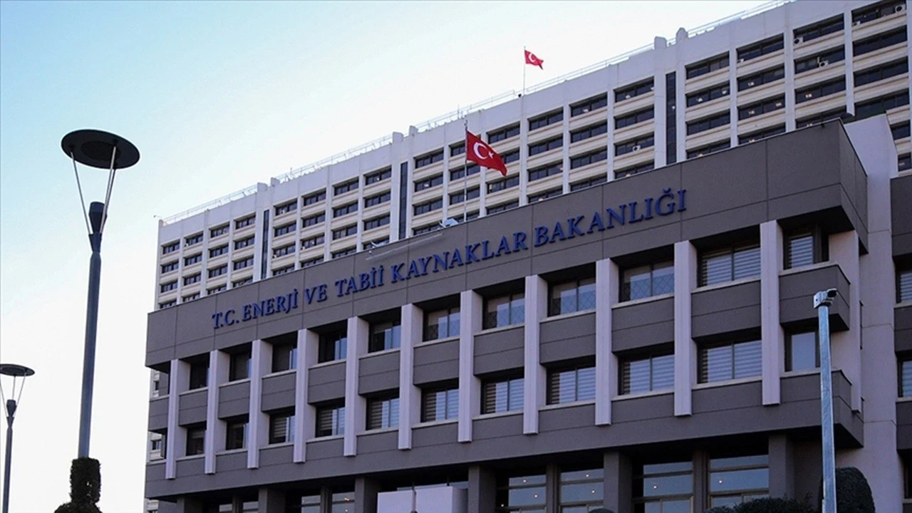 Resmi Gazete'de yayımlandı: Petrol hakkına müteallik karar