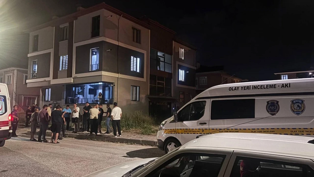 Erzincan’da kan donduran olay: Eski eşini ve yanındaki kişiyi canice katletti