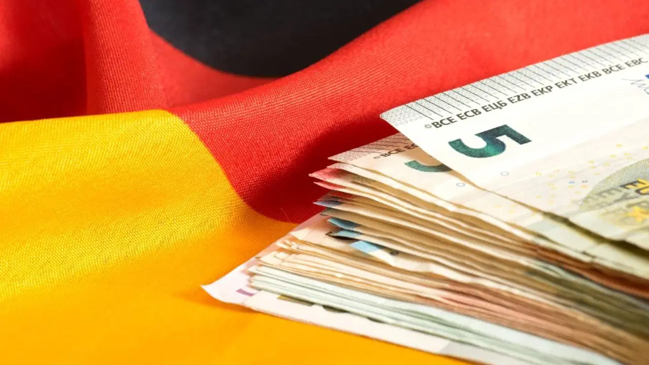 Almanya'da yatırımcı güveni temmuzda arttı: 10 puanda 26 puana yükseldi...