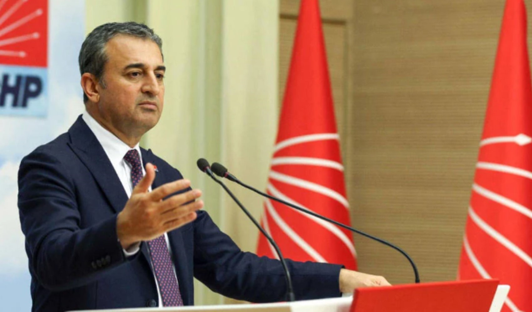 Adı ihraç listesinde olan Burhanettin Bulut: Bu karar benim için onurdur, utançla hatırlanacaksınız