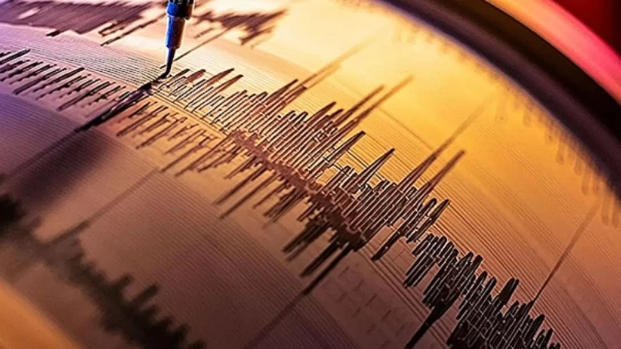 Ardahan'da korkutan deprem! AFAD duyurdu