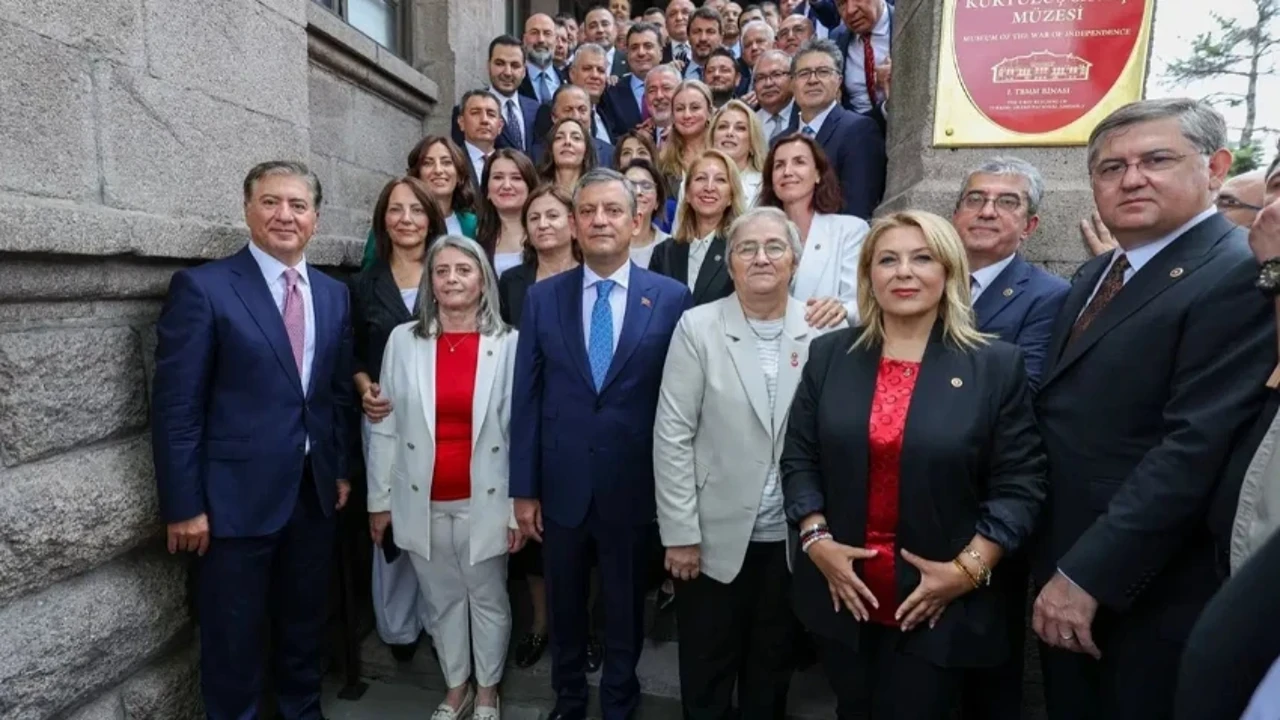 YENİ Parti grup yönetimi açıklandı! İsimler belli oldu…