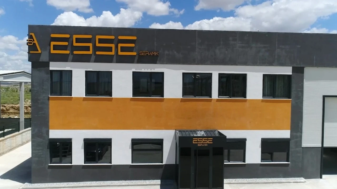 Makine uzmanı Esse Seramik vitrifiye yatırımına soyundu