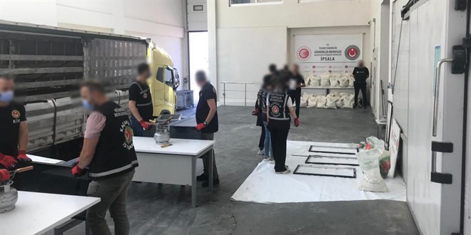İpsala'da 3 milyar lira değerinde uyuşturucu ele geçirildi