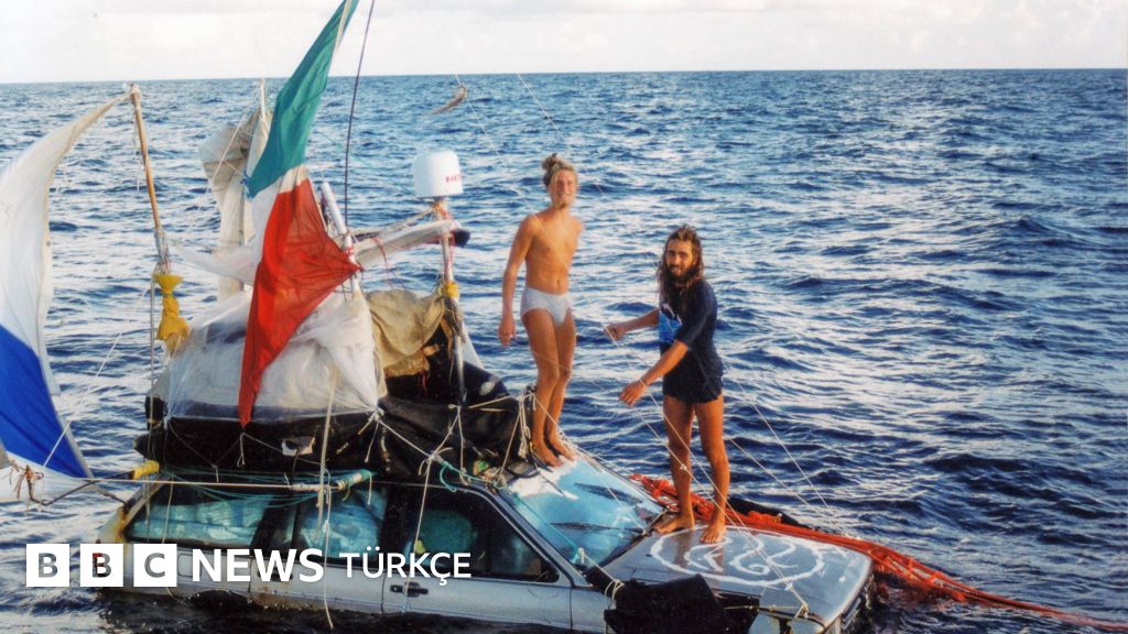Ölmek üzere olan babamın hayalini gerçekleştirmek için Atlantik Okyanusu'nu iki yüzen arabayla geçtik