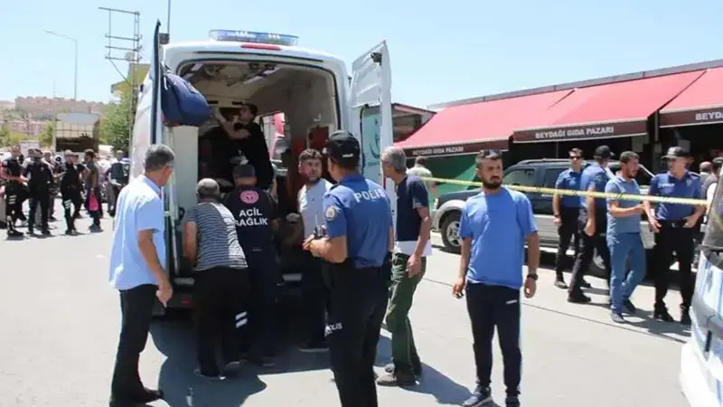 Annesini ve 2 akrabasını öldüren polis memuruna biri ağırlaştırılmış 3 kez müebbet hapis