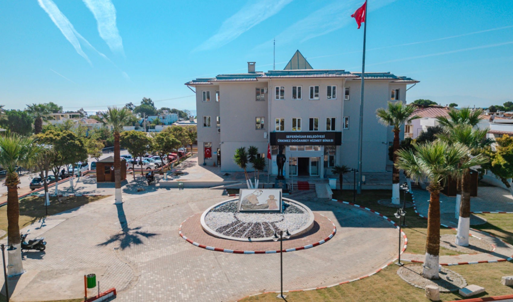 8 kişi gözaltına alınmıştı: Seferihisar Belediyesi soruşturmasında 5 tutuklama