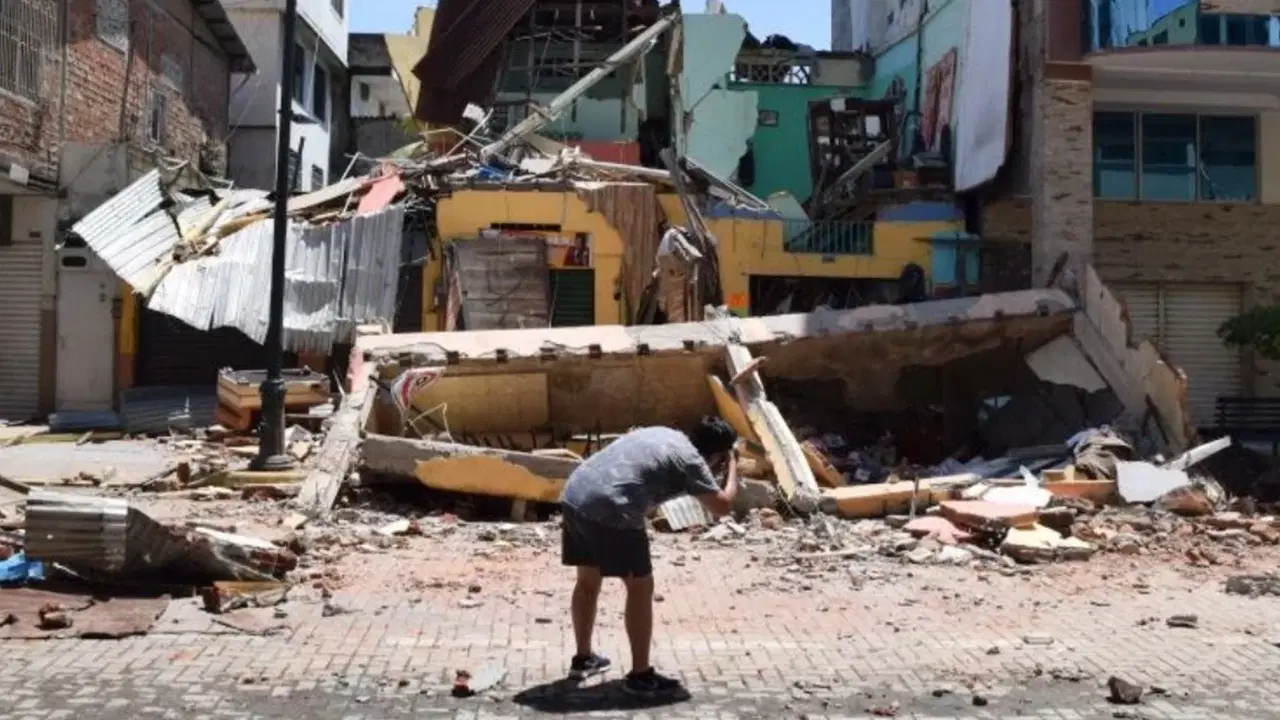 Peru'da 5. 5 büyüklüğündeki deprem: Ölü sayısı 6'ya, yaralı sayısı 32'ye yükseldi