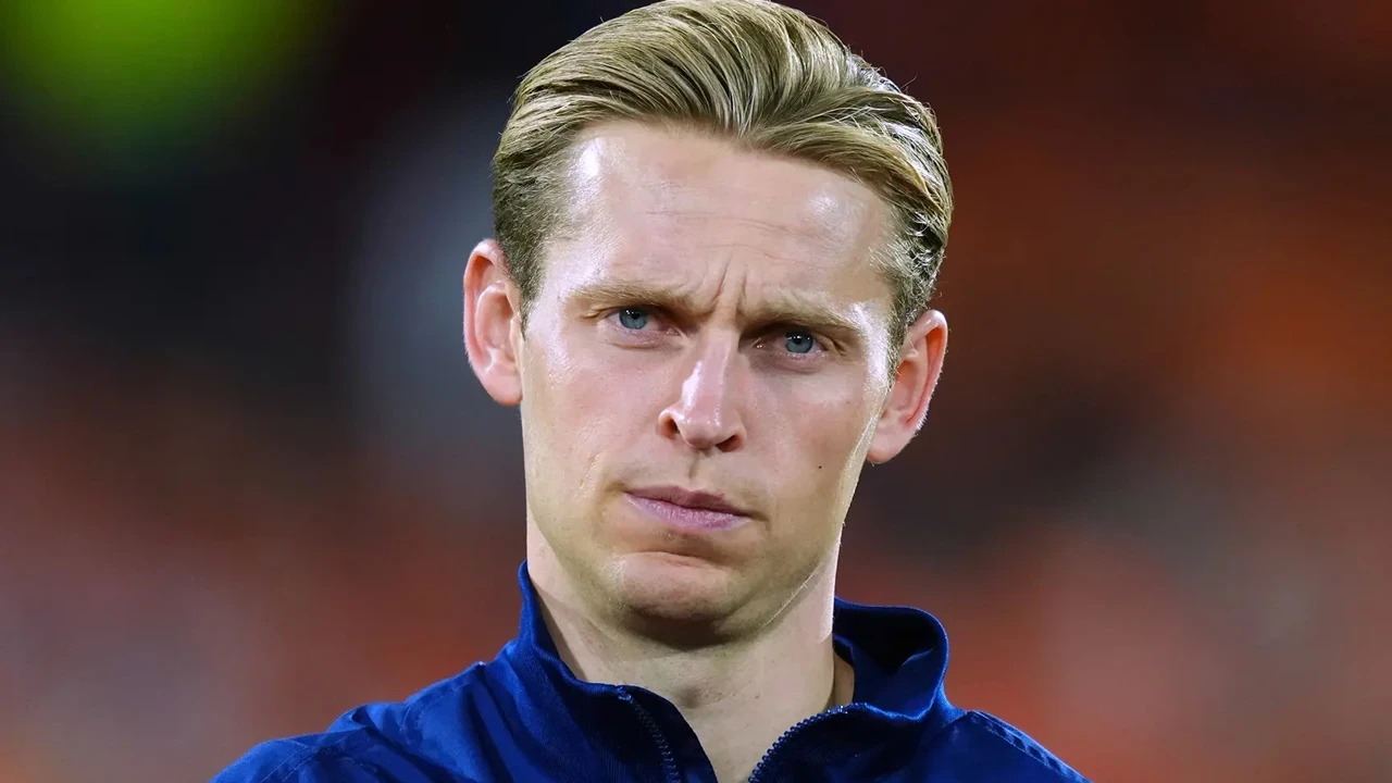 Frenkie de Jong aylarca sahalardan uzak kalacak