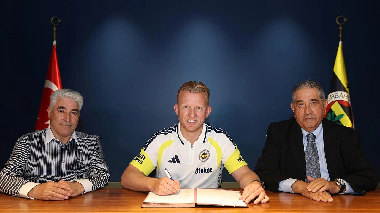Dirk Kuyt Fenerbahçe'ye imzayı attı
