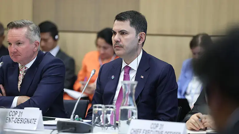 Bakan Kurum, Bonn’da COP31 diplomasisini sürdürdü
