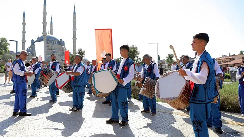 Kırkpınar Yağlı Güreşleri Festivali, geleneksel davul-zurna davetiyle başladı