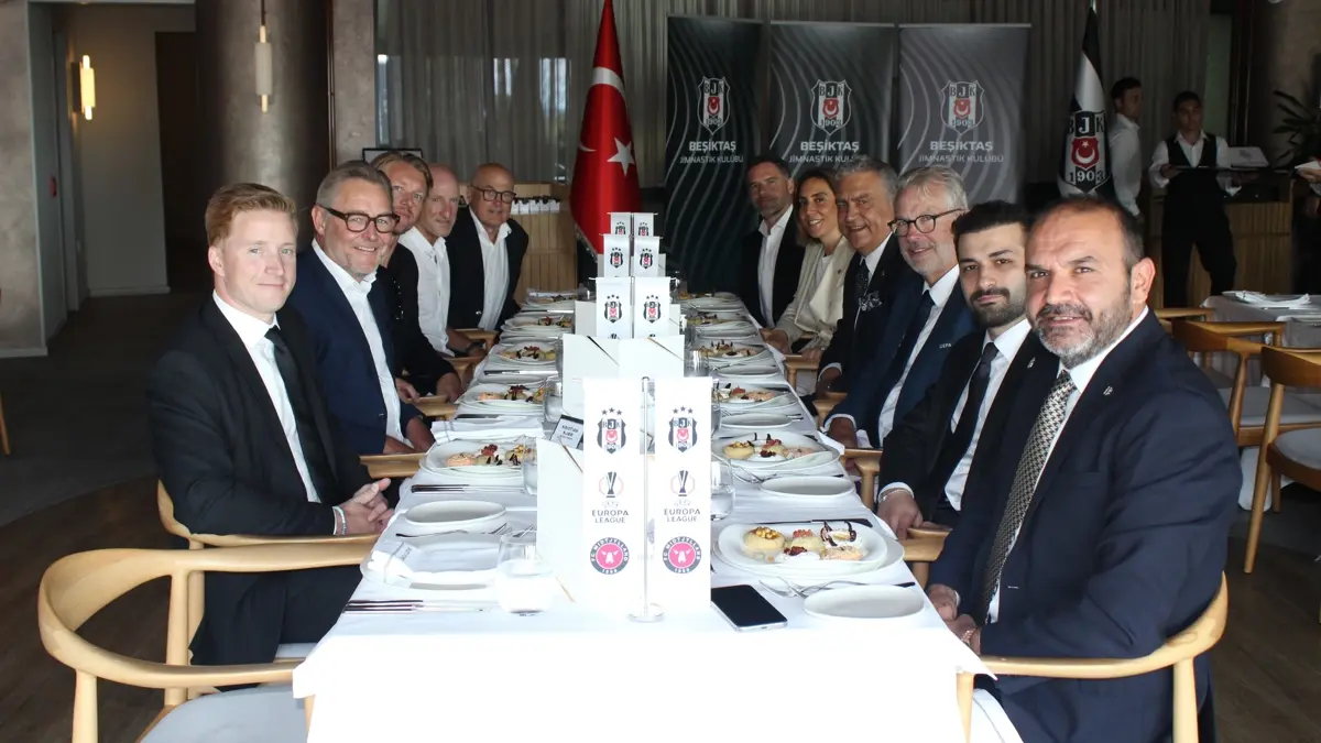 Beşiktaş, UEFA ve Midtjylland heyetlerini dostluk yemeğinde ağırladı