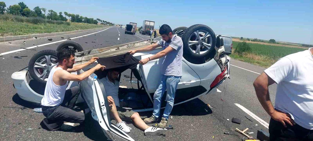 Tekirdağ'da trafik kazası: 3 yaralı