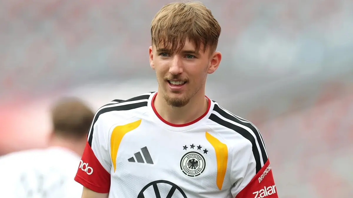 Lennart Karl, Almanya kadrosundan çıkarıldı