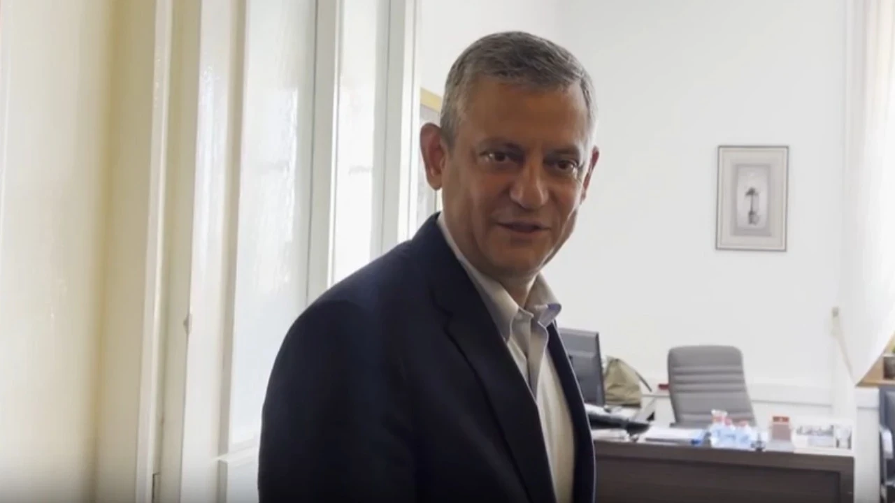 Özgür Özel, grup toplantısı kararını açıklayacak