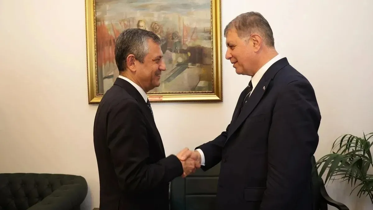 CHP'de 'küfürlü mesaj' ve baskı iddiası: Cemil Tugay, Özgür Özel’in telefonlarına çıkmıyor mu?