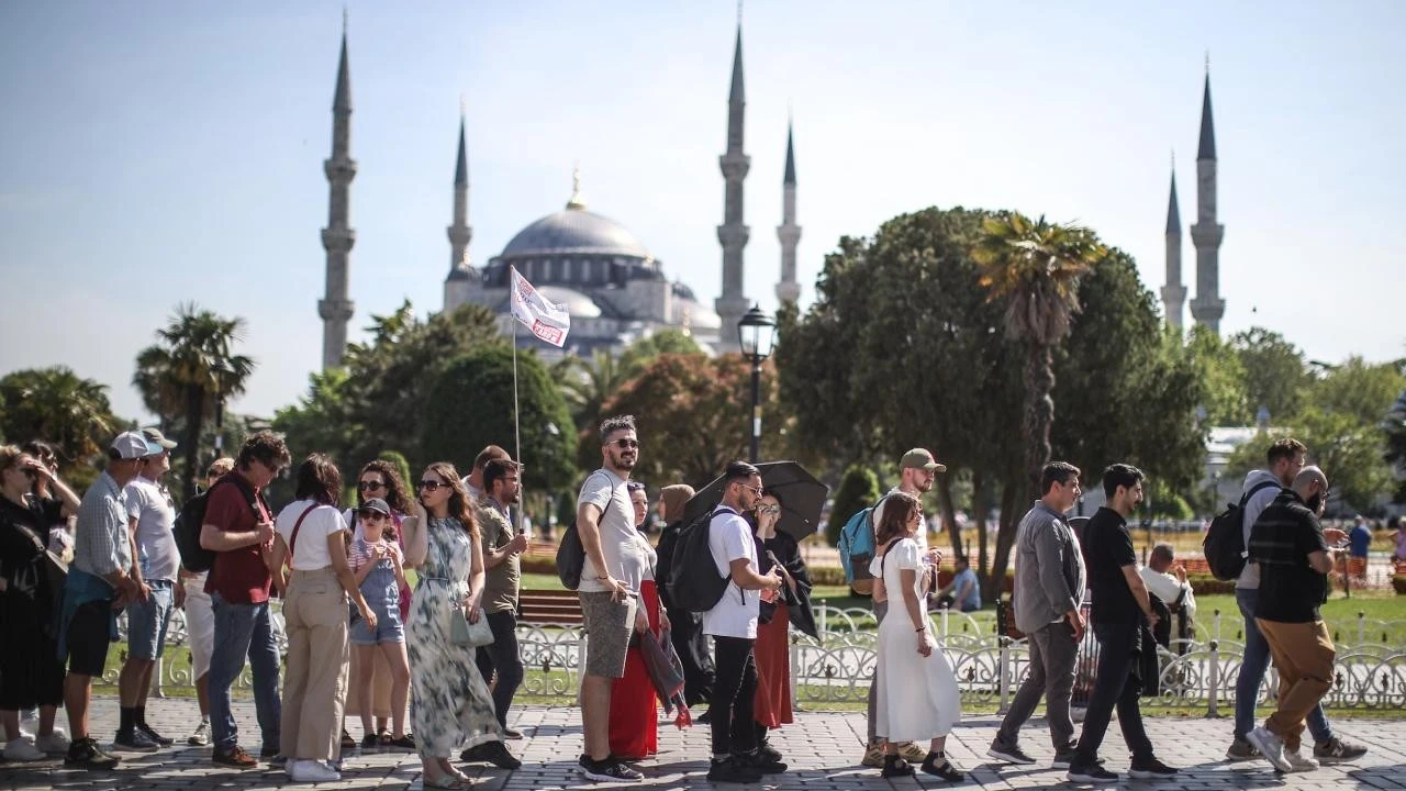 Türkiye dünya turizminde ilk 4'e yükseldi: İtalya ve Yunanistan'ı geride bıraktı