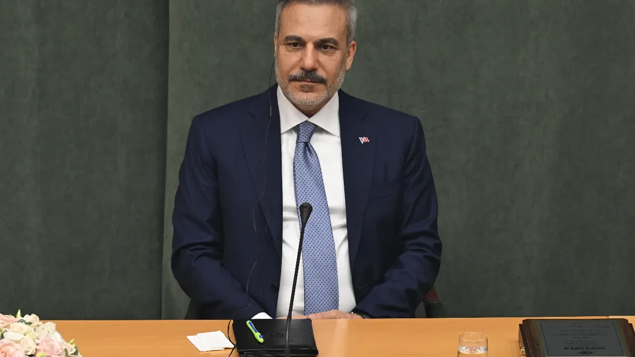 Bakan Fidan'dan dikkat çeken NATO yorumu: "Türkiye tek başına kutup"
