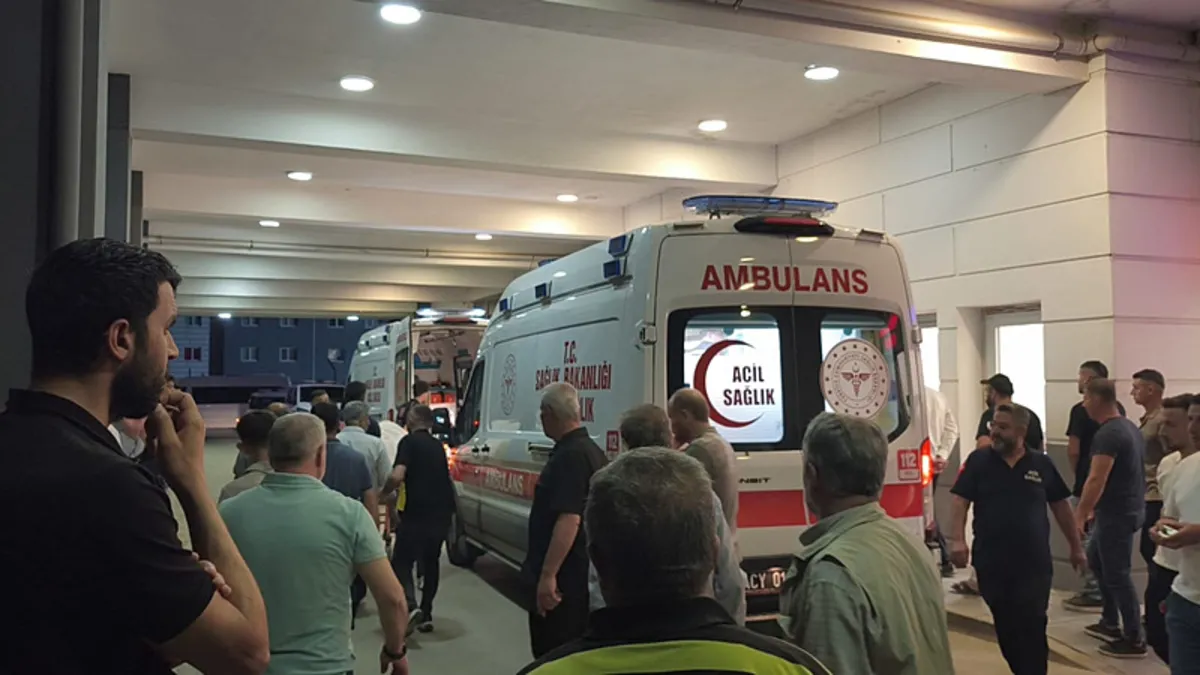 Diyarbakır'da kontrolden çıkan otomobil takla attı: 2 ölü, 4 yaralı