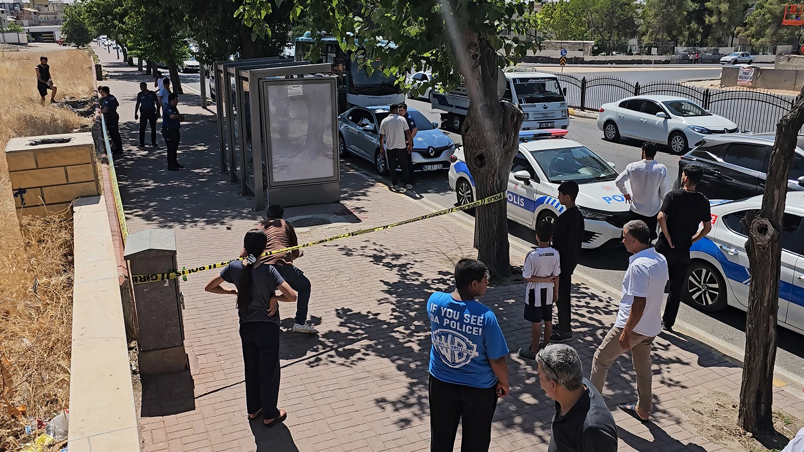 Şanlıurfa'da kadın cinayeti! Otobüs durağında silahlı saldırı