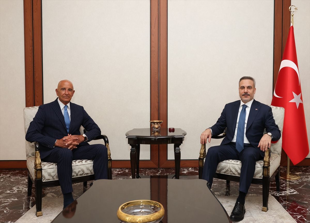 Dışişleri Bakanı Fidan, ABD'nin Ankara Büyükelçisi Barrack'ı kabul etti