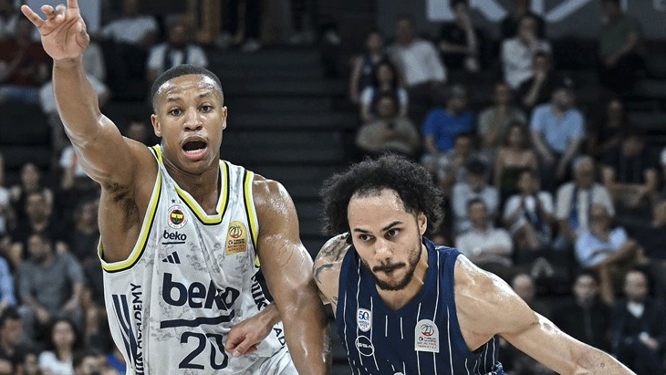 Anadolu Efes, Fenerbahçe'yi mağlup etti ve seriyi uzatmayı başardı