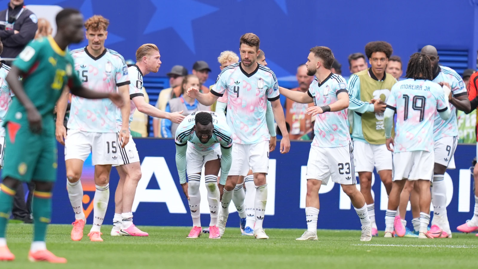 Belçika, Senegal'i 2-0'dan dönerek eledi