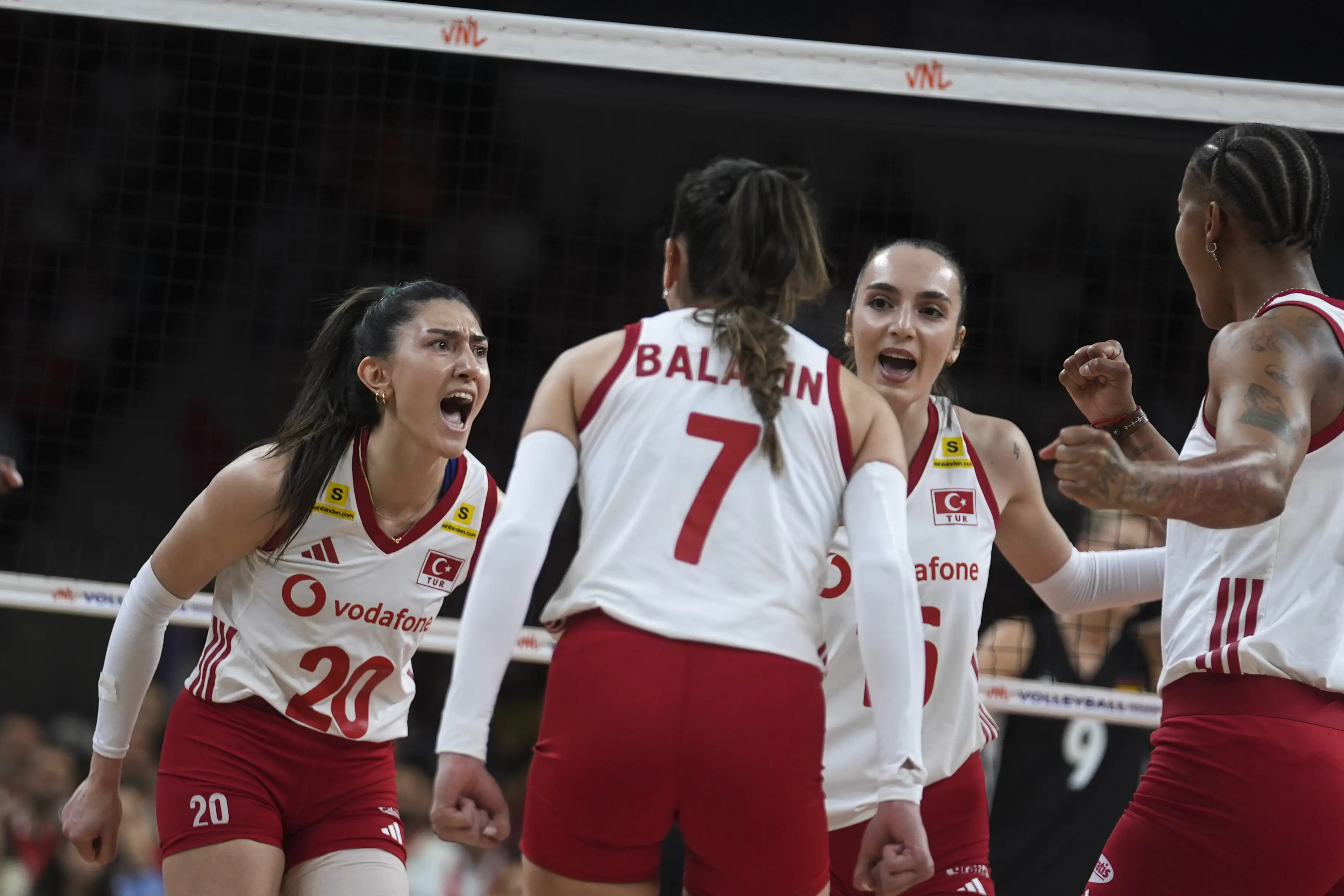 MAÇ SONUCU: Türkiye: 3 - Almanya: 2