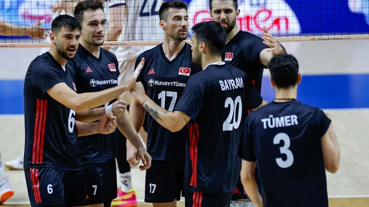 A Milli Erkek Voleybol Takımı, Slovenya'ya yenildi: 3-1