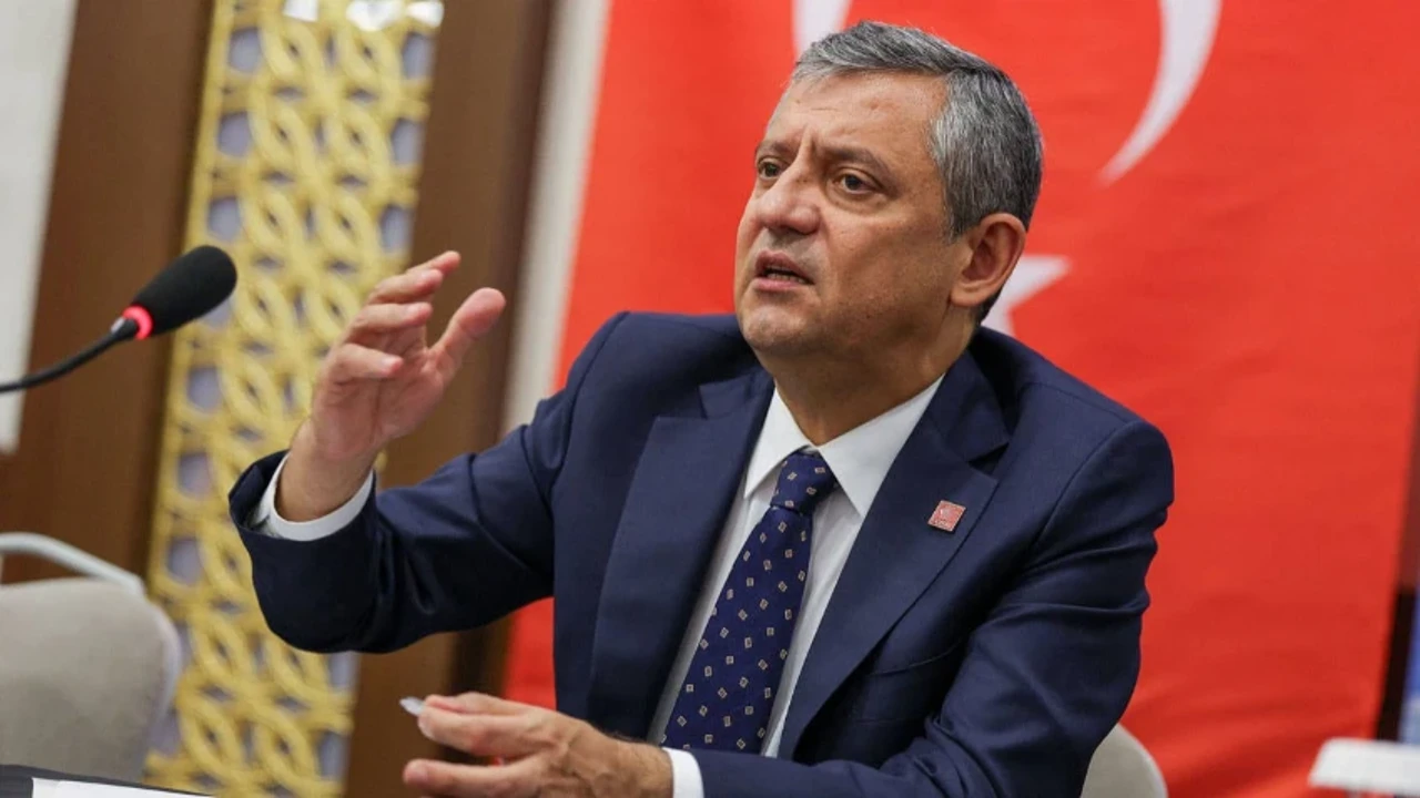 Özgür Özel, CHP'den istifa etti! Video ile duyurdu…