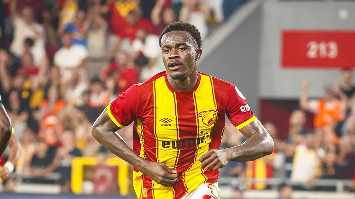 Premier Lig ekibinden Anthony Dennis'e kanca