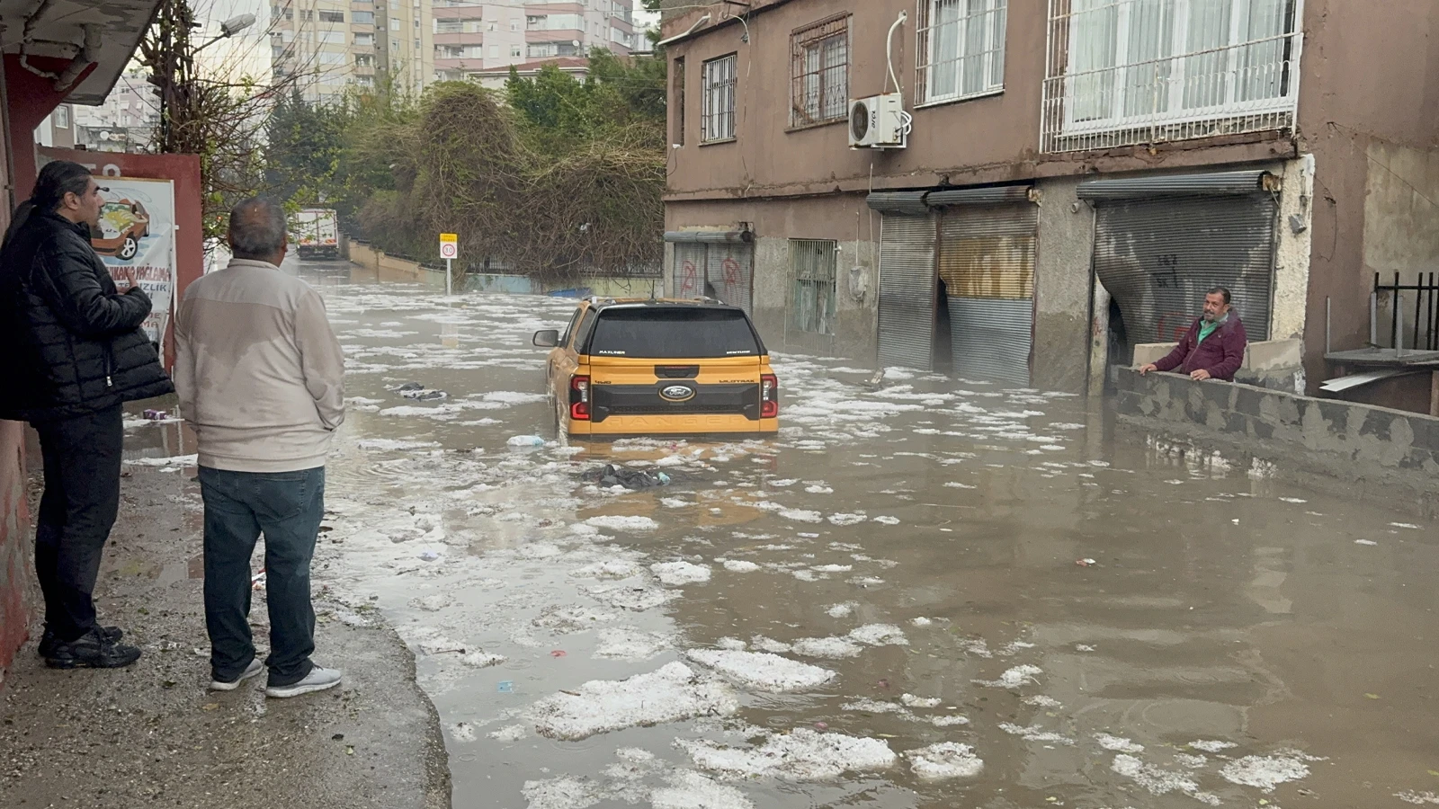 Bu 45 şehirde yaşayanlar gök gürültülü sağanak yağışa dikkat!