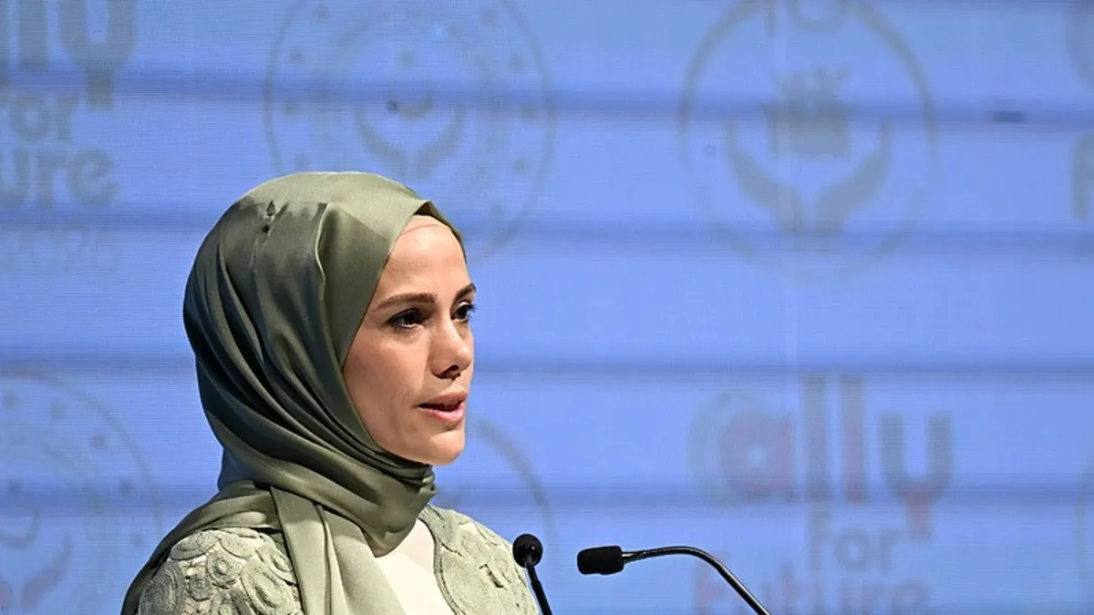 ALLY for Future Kurucusu Dr. Esra Albayrak Batı'nın illüzyonunu bozdu! 'Müslüman kadına biçilen rol hiç...