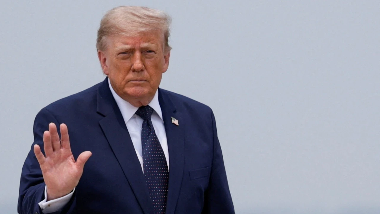 Trump, orman yangınlarıyla boğuşan Kanada'yı hedef aldı: Vergilerine ekleyeceğiz