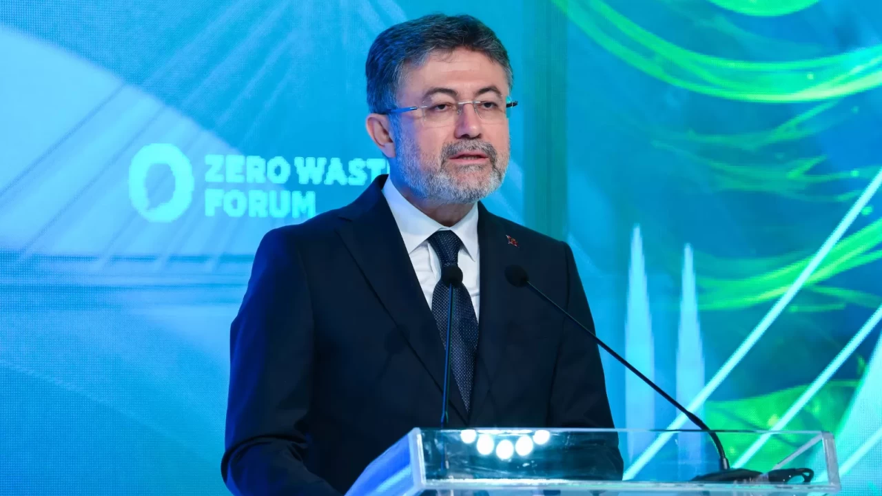 Bakan Yumaklı: 'Dünyada üretilen gıdanın 3’te 1’i sofraya ulaşmadan yok oluyor'