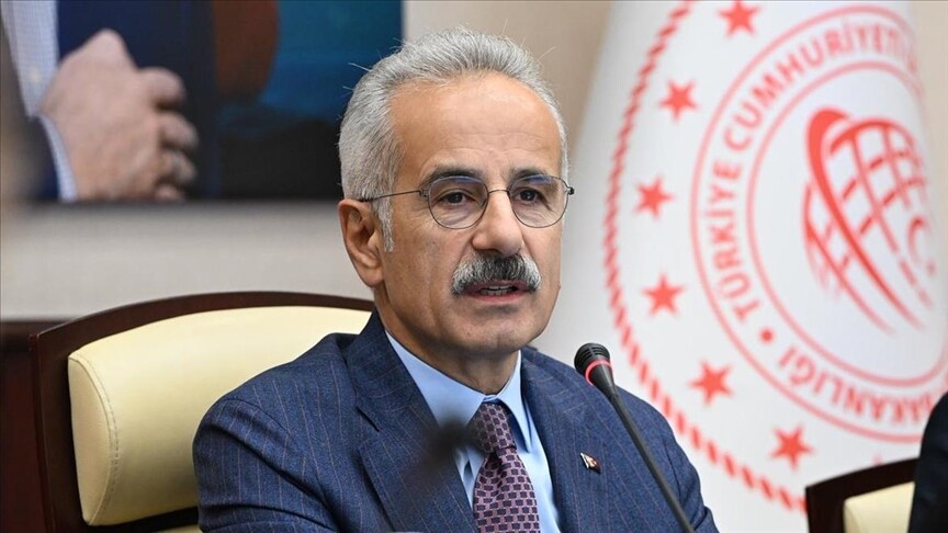 Bakan Uraloğlu'ndan Hürmüz açıklaması: Bölgede bekleyen Türk gemilerinin tamamı çıkış yaptı