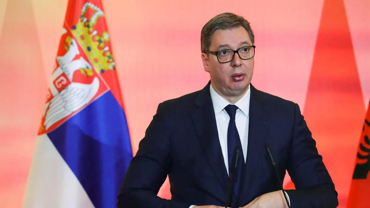 Sırbistan'da yeni dönem hazırlığı: Cumhurbaşkanı Vucic'ten istifa kararı