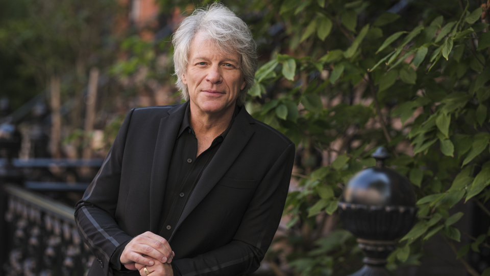 Jon Bon Jovi için yeniden doğuş dönemi: Ses teli ameliyatından dört yıl sonra tamamen iyileştim