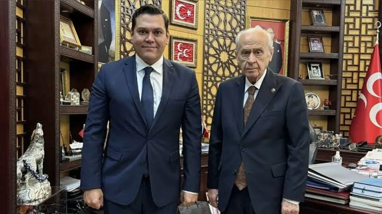 Martı'nın kurucusu Öktem, MHP'de il delegesi seçildi