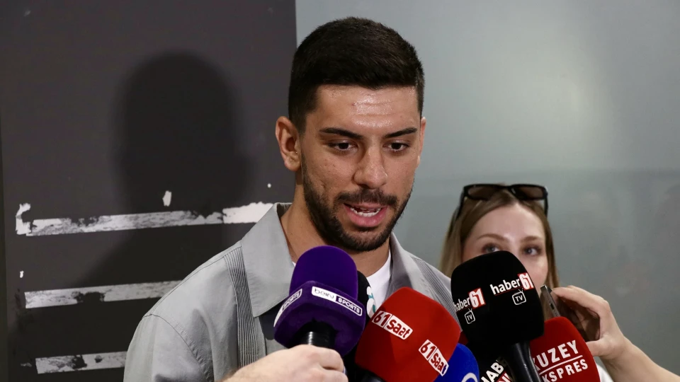 Trabzonspor'dan bir transfer daha: Cenk Özkaçar'ın maaşı ve bonservisi belli oldu | TRABZONSPOR TRANSFER HABERLERİ