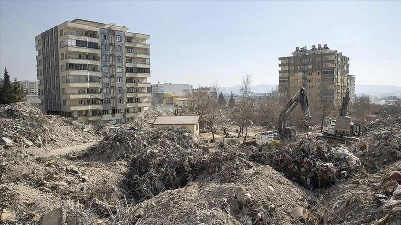 Müteahhit suçlamaları reddetmişti! 123 kişinin öldüğü Ebrar Sitesi davasında karar