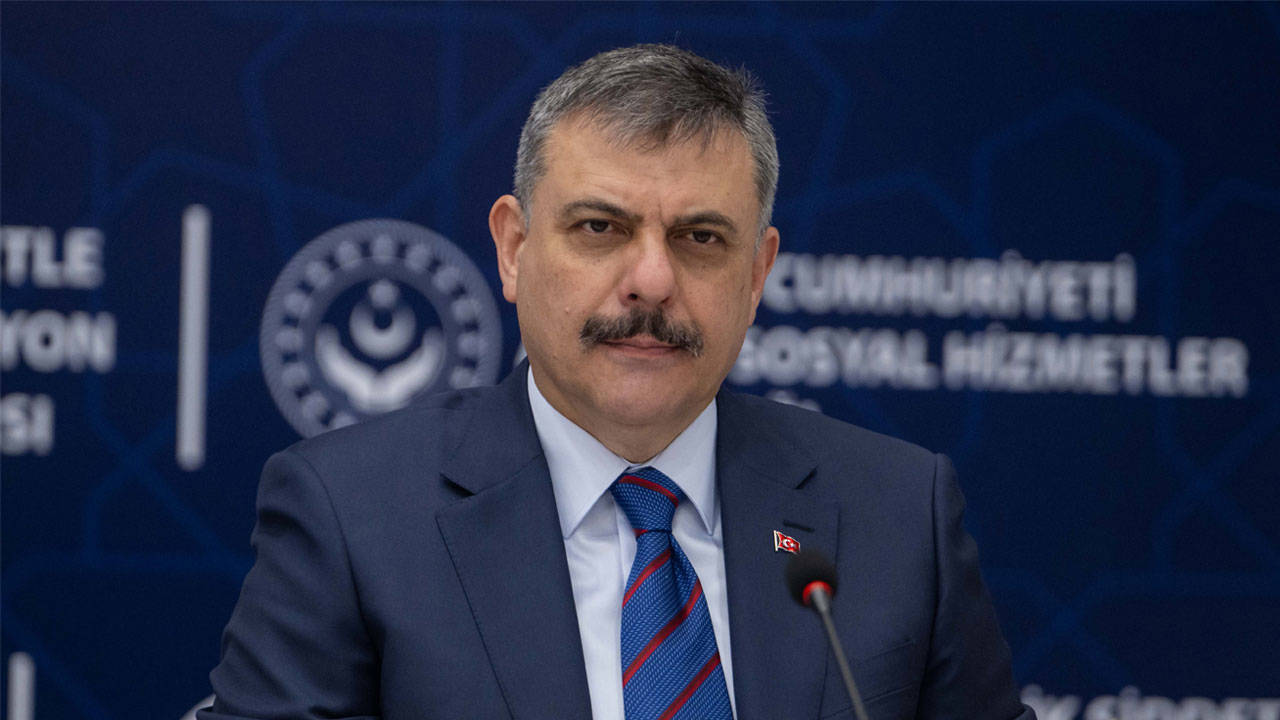 Bakan Çiftçi'den sokak hayvanları açıklaması: "Yıl sonuna kadar sokak köpeği sorunu bitecek"