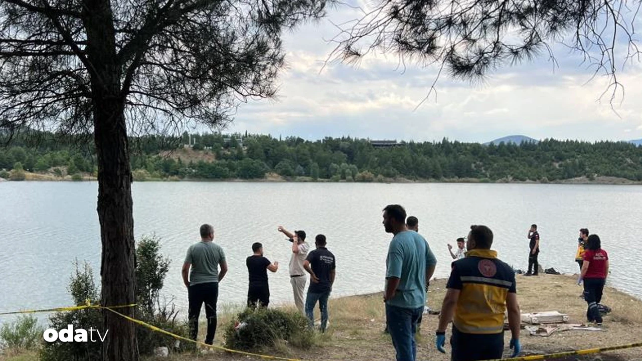 Burdur'da baraja giren geçten haber alınamıyor