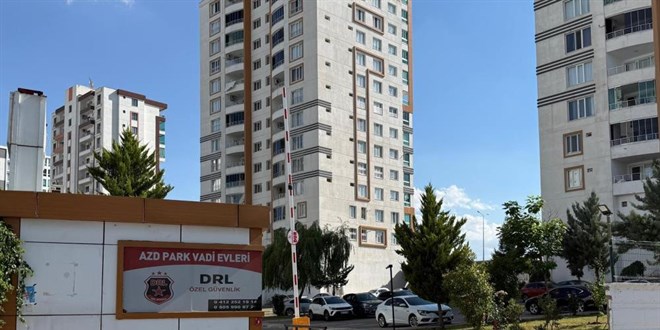 LGS sınavı kötü geçen 13 yaşındaki çocuk balkondan atladı